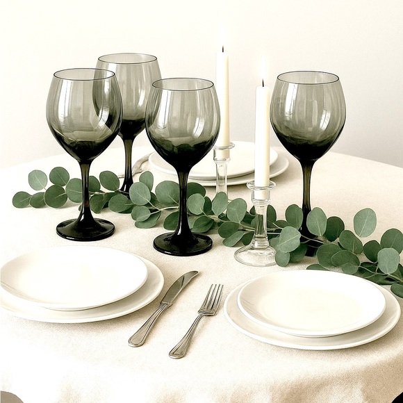 Other - 🍷Set of 6 Smoke Gray Ombré Wine Glasses 🍷 EUC! No chips or cracks!